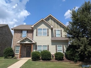 Building Photo - 7601 NW Ashor Dr