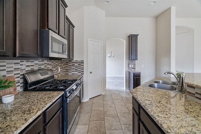 Building Photo - 18543 Gardens End Ln