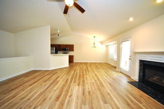 Building Photo - 49 Monterey Cypress Dr