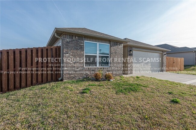 Building Photo - 2932 W Obsidian St