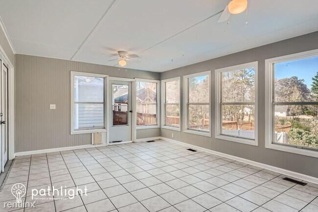 Building Photo - 5 br, 2 bath House - 109 Jay Wood Dr UNIT