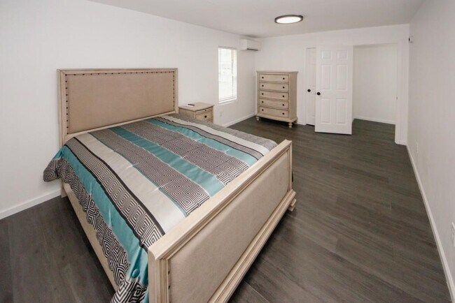Building Photo - 6157 Orville Dr