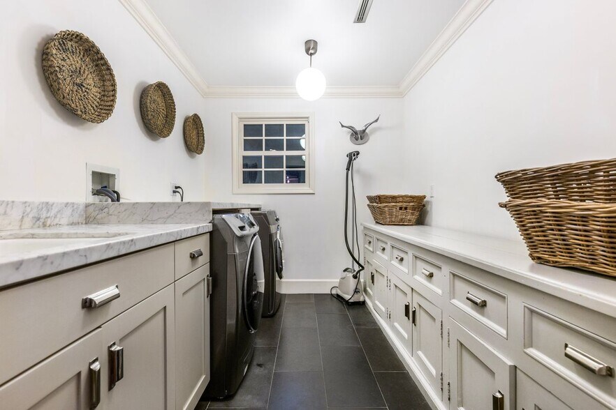 Building Photo - 163 Acari Dr