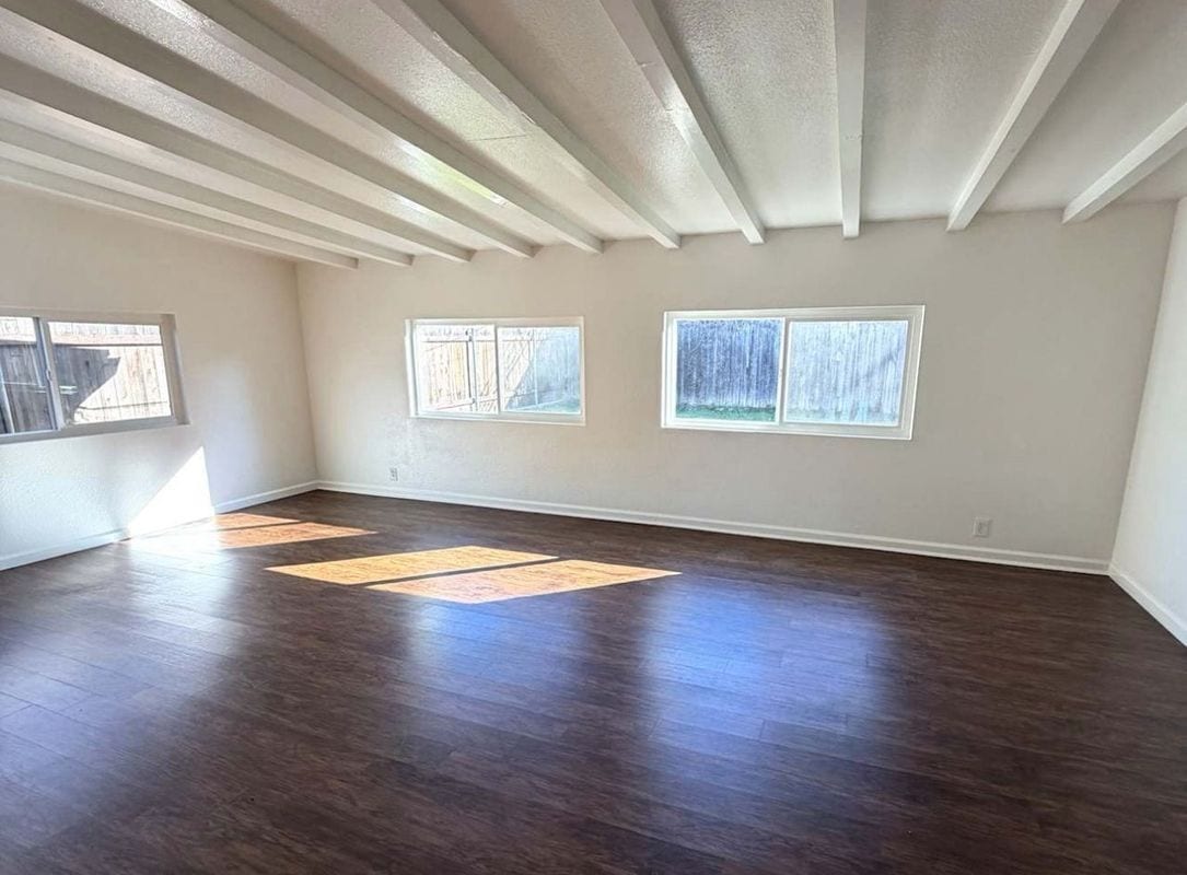 Building Photo - 2129 Winafred St