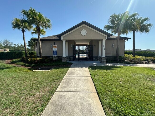 Building Photo - 172 Primrose Dr