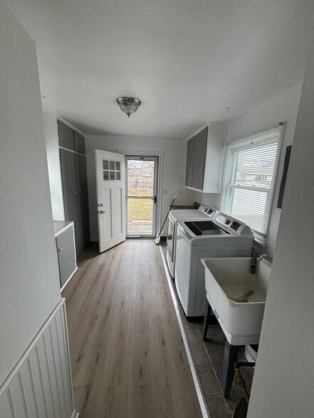 Building Photo - 19029 Victor St