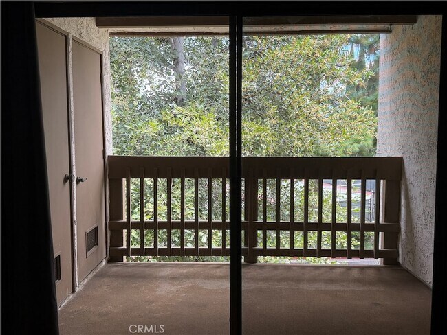 Building Photo - 8522 E Village Ln