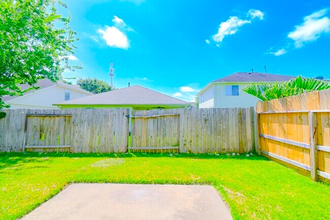 Building Photo - 3111 Myrtle Ranch Dr