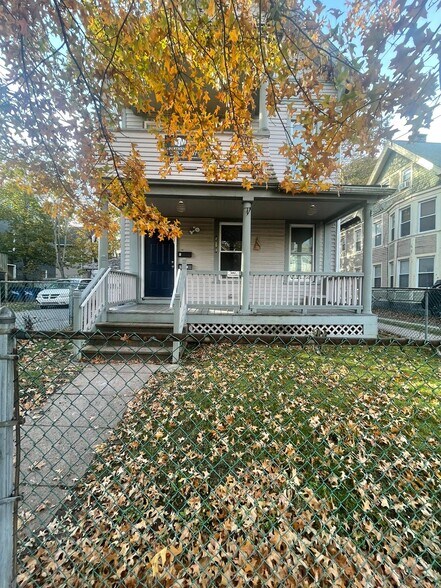 Building Photo - 268 Winthrop Ave