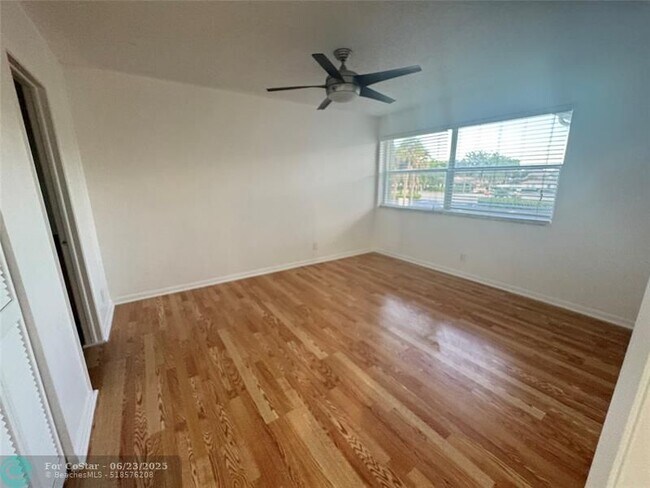 Building Photo - 12141 Royal Palm Blvd