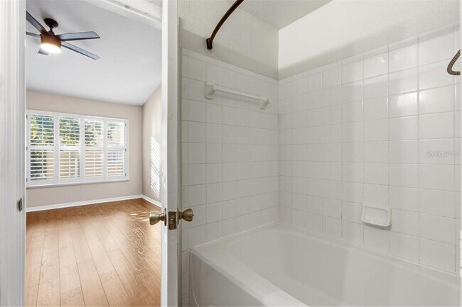 Building Photo - 3114 Legacy Lake Dr