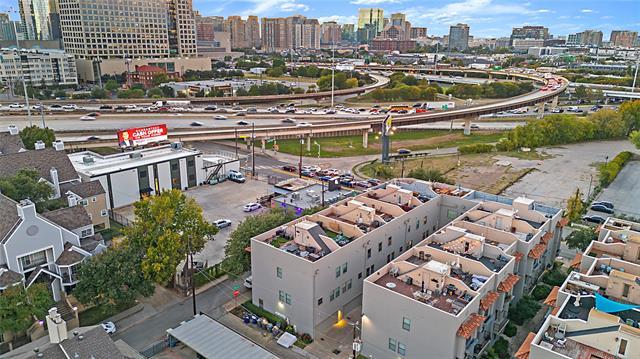 Building Photo - 1016 Liberty St
