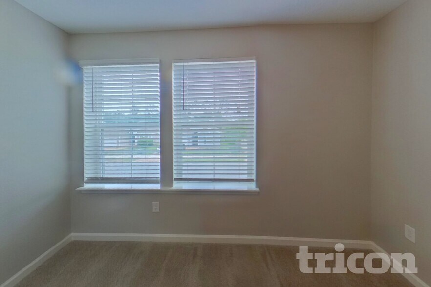 Building Photo - 9762 Lemon Grass Ln
