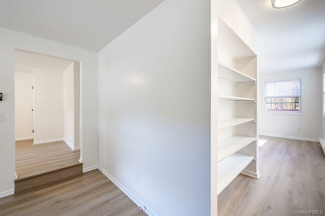 Building Photo - 2145 Saw Mill River Rd