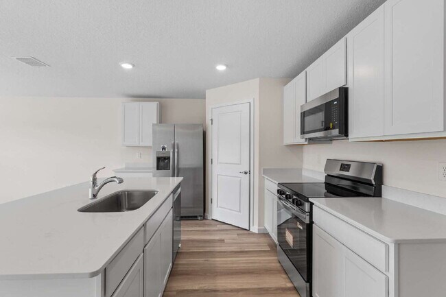 Building Photo - Be the first to rent this new 3BR 2BA home in SW Ocala!