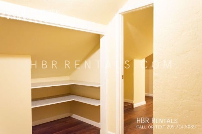 Building Photo - 205 W. Whittier-