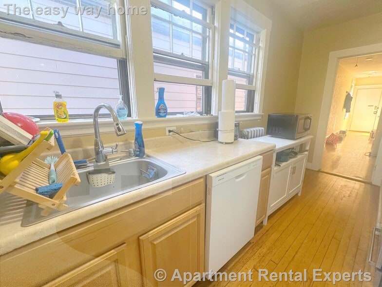 Building Photo - 172 Norfolk St