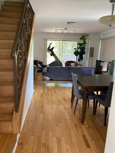 Dining room/living room - 431 W Lexington Dr
