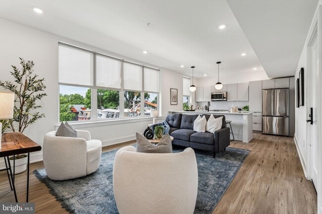 Building Photo - 139 W Chelten Ave