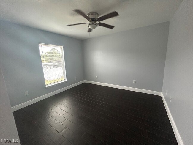 Building Photo - 1257 Columbus Blvd