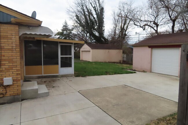 Building Photo - 4500 Keeler Dr