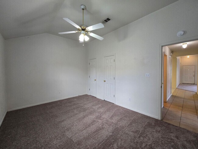 Building Photo - 3906 Hitchrock Dr