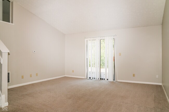 Building Photo - 4002 Harmony Dr