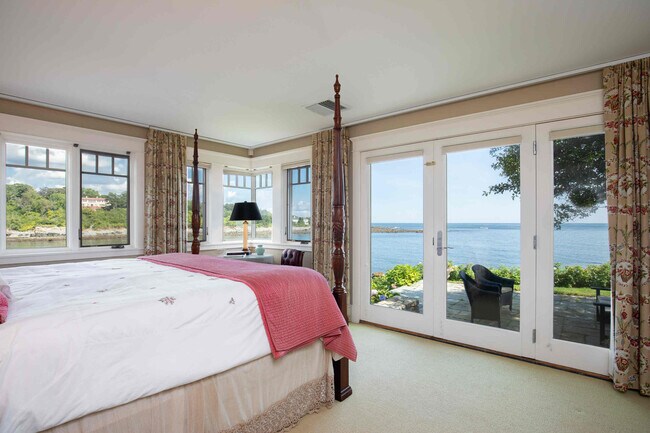 Building Photo - 32 Lock Ln