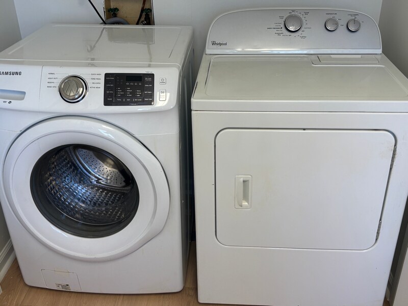 Building Photo - 232 Cottage Pl