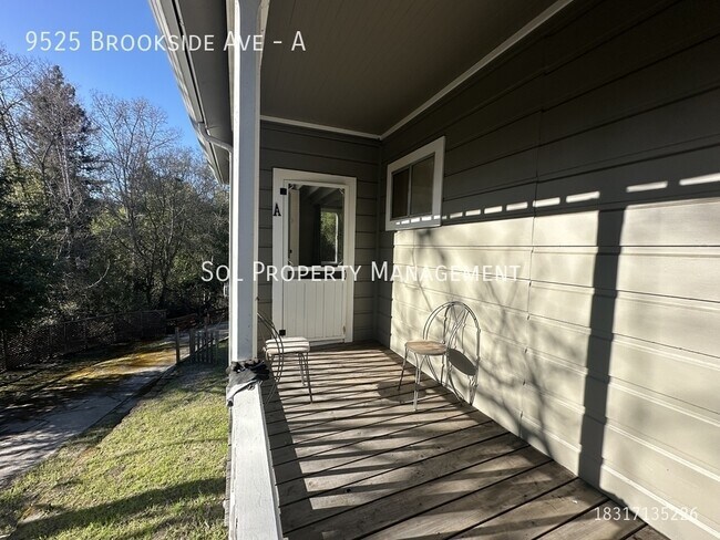 Primary Photo - 9525 Brookside Ave