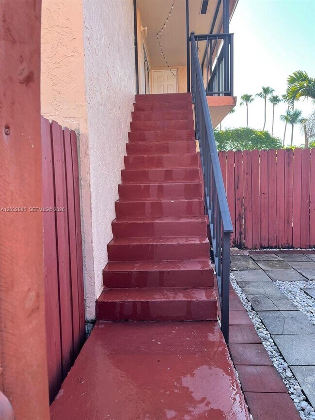 Building Photo - 8604 SW 156th Pl