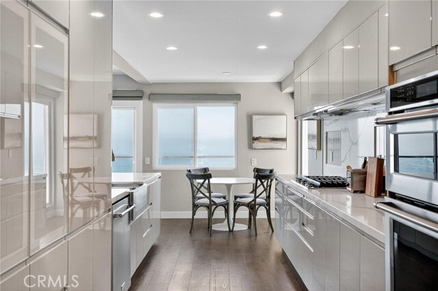 Building Photo - 865 Quivera St