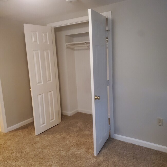 Bedroom Lower Level - 1517 Beaver Heights Ln