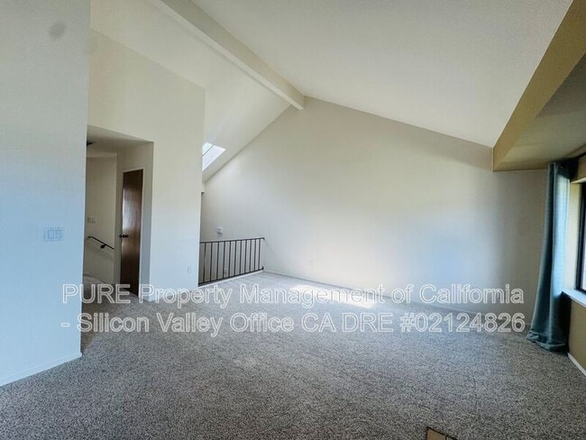 Building Photo - 113 Arabian Way