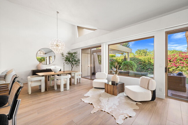 Building Photo - 47 N Kavenish Dr