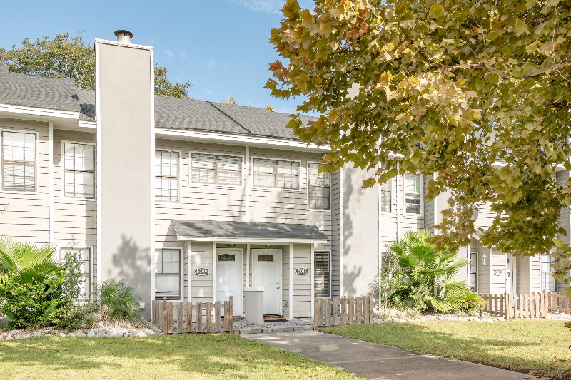 Building Photo - 5011 Jenkins Ave