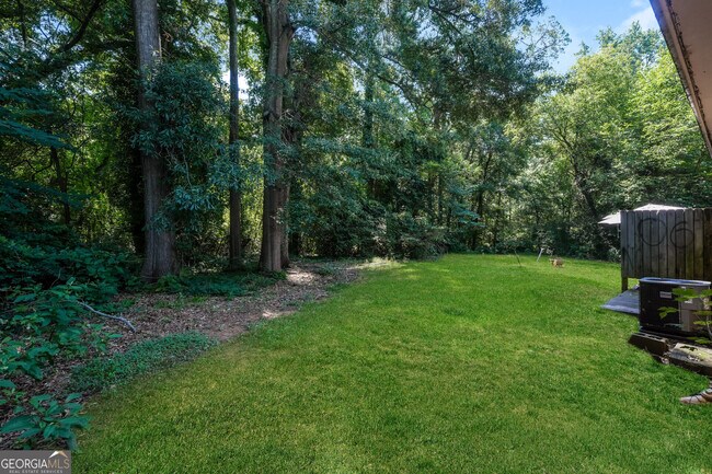 Building Photo - 400 Lexington Cir