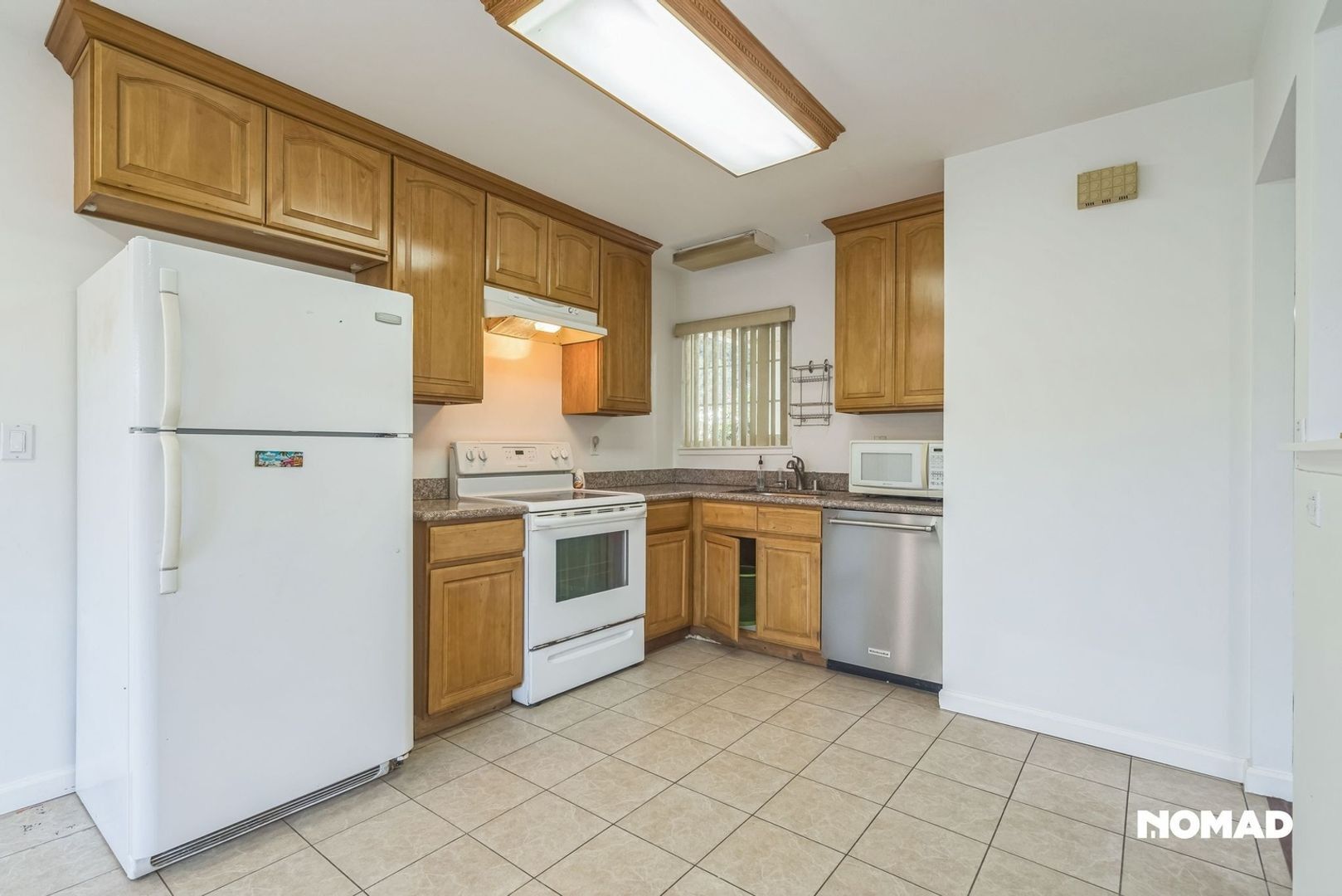 Building Photo - 5450 Scenic Ave