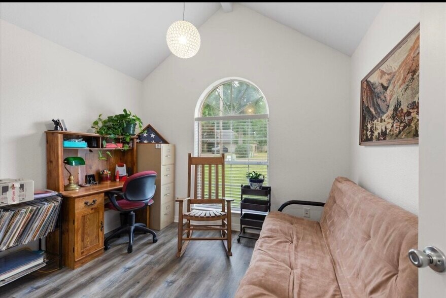 Building Photo - 1132 Kensington Ct