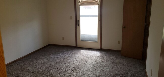Building Photo - 3 bd Park DeVille condo in W Columbia, new...