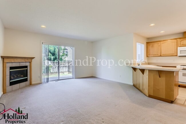 Building Photo - COMING SOON This Beautiful Duplex with Great Location!!!