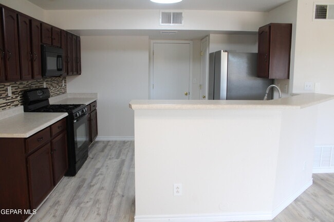 Building Photo - 14313 Island Point Dr