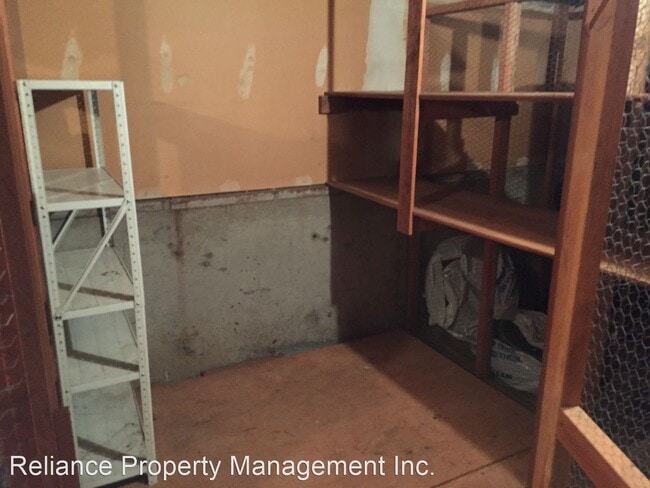 Building Photo - 8520-8560 SW Laurel Leaf Ln