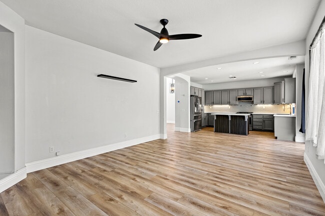 Building Photo - 40612 Chantemar Way