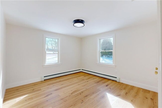 Building Photo - 3211 Main Rd