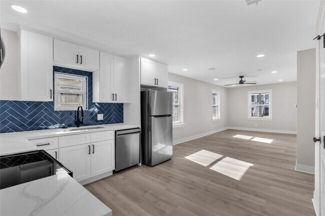 Building Photo - 2919 Avenue K