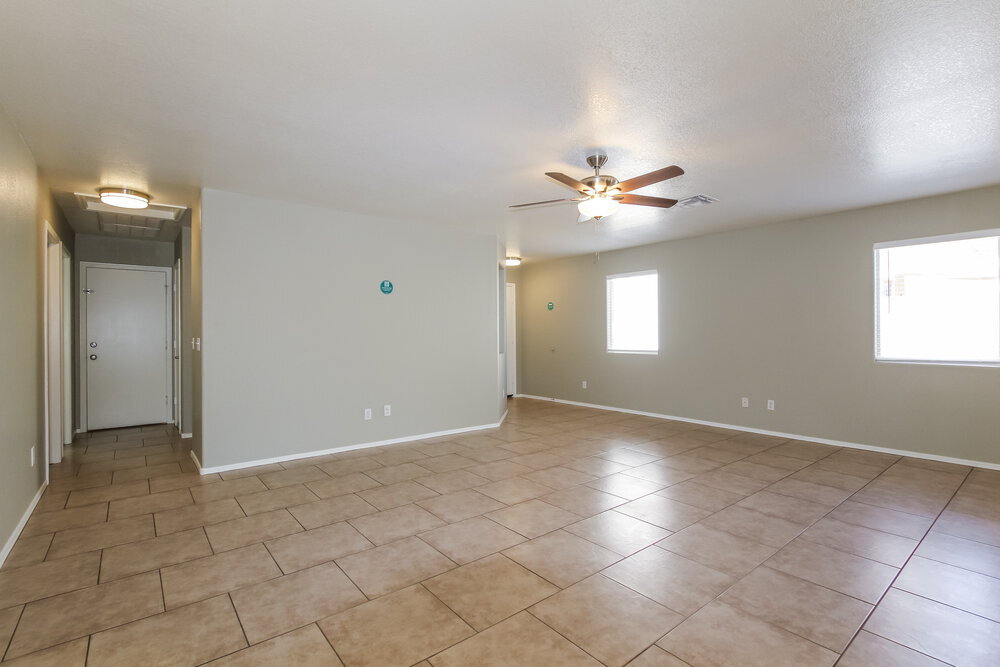 Building Photo - 14285 N Gil Balcome Ct