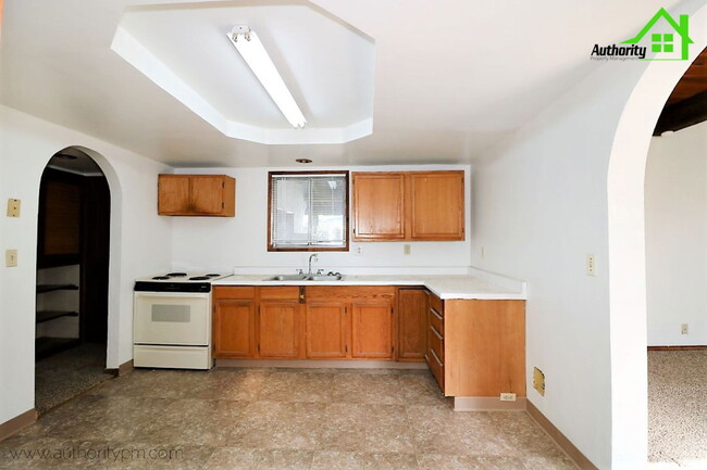 Building Photo - 3194 Veda St