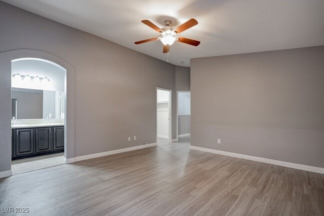 Building Photo - 2586 Land Rush Dr