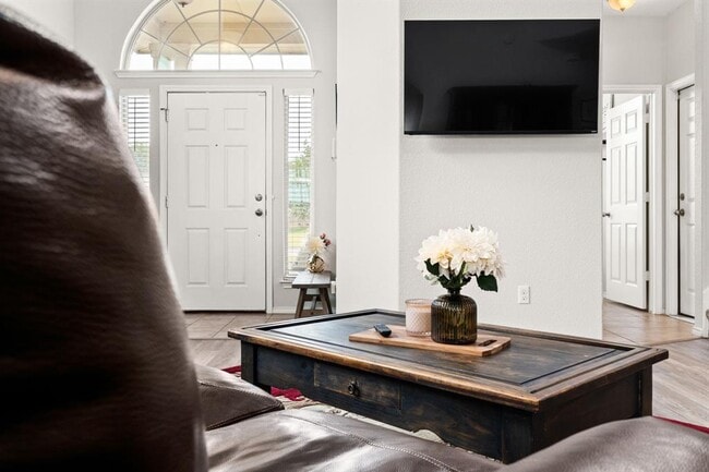 Building Photo - 6506 Ambrose Cir